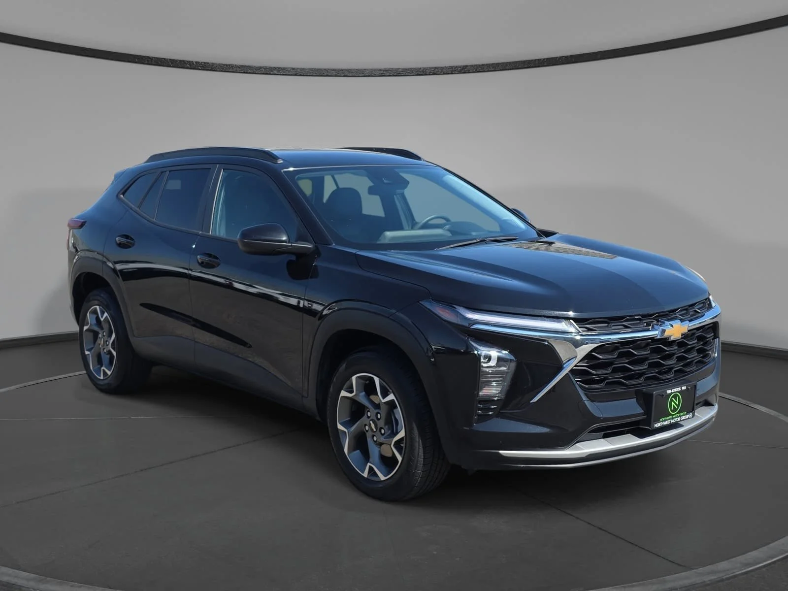 2025 Chevrolet Trax LT - Photo 3