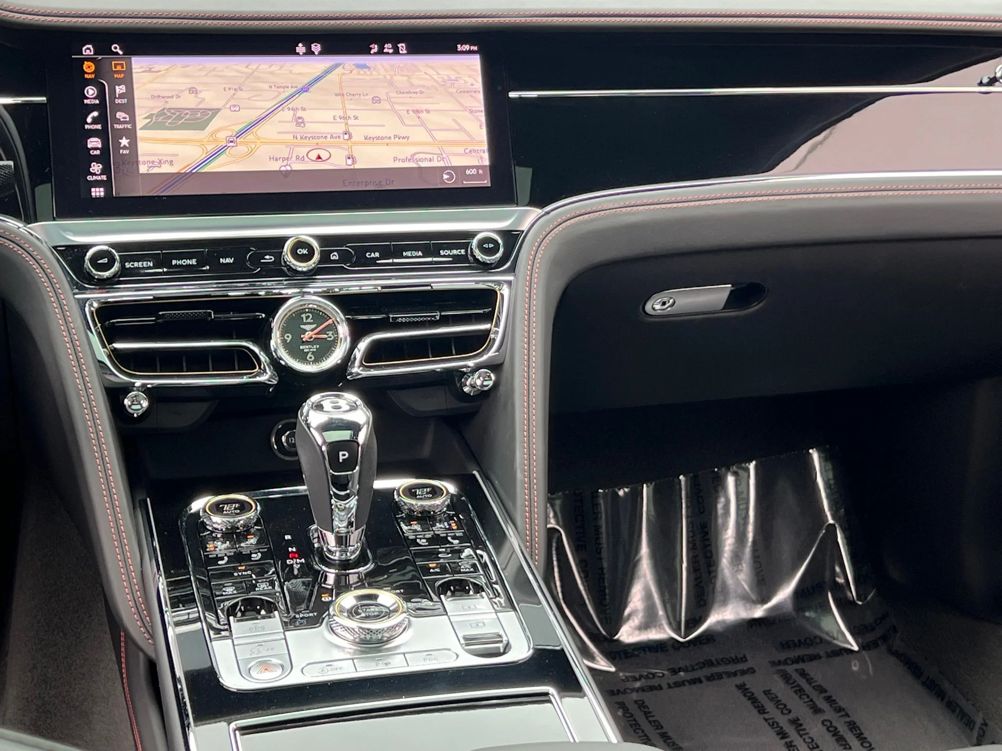 Used 2022 Black Bentley V8 image 27