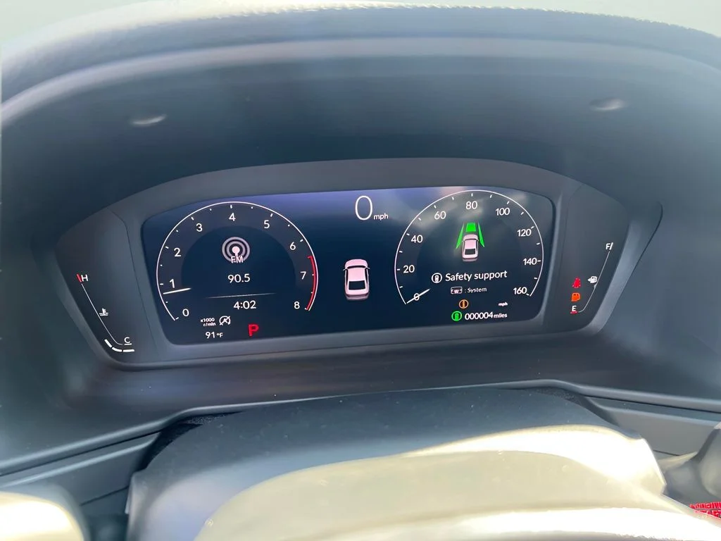 Used 2025 Solar Silver Metallic Honda LX image 14