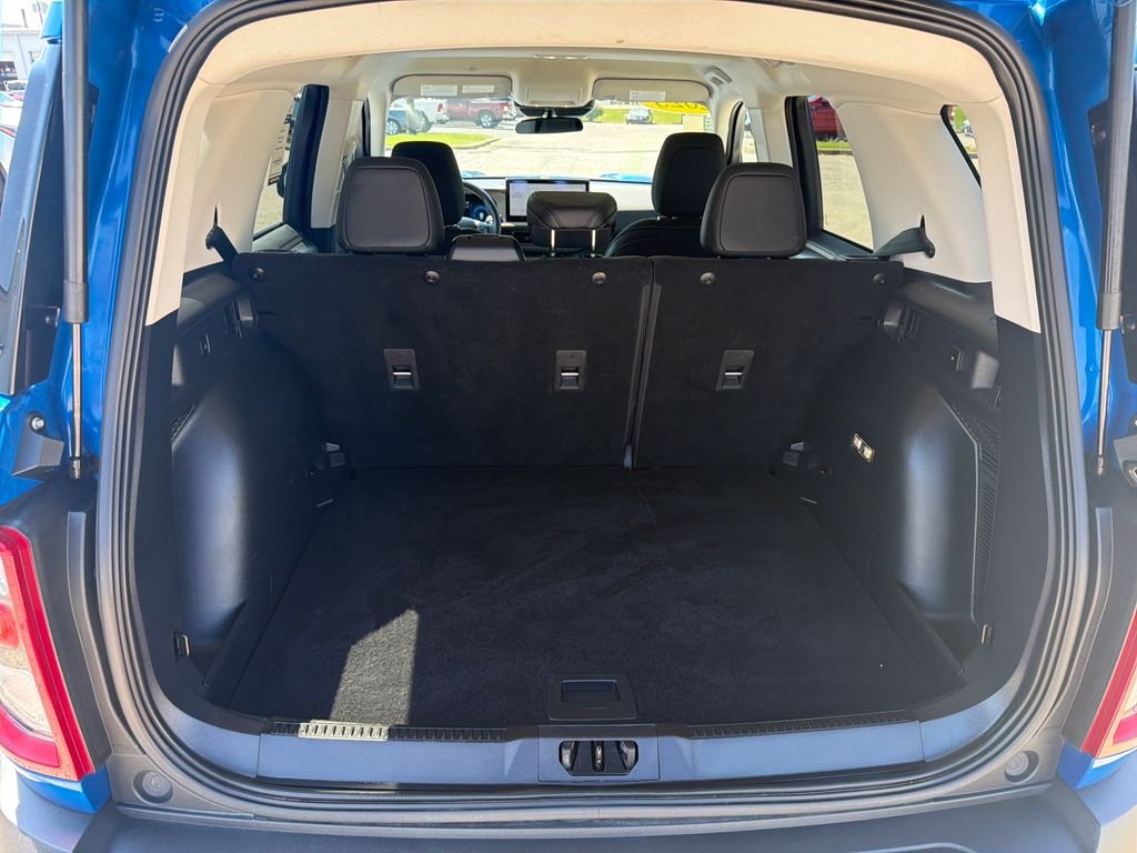 Used 2025 Blue Ford Big Bend image 9