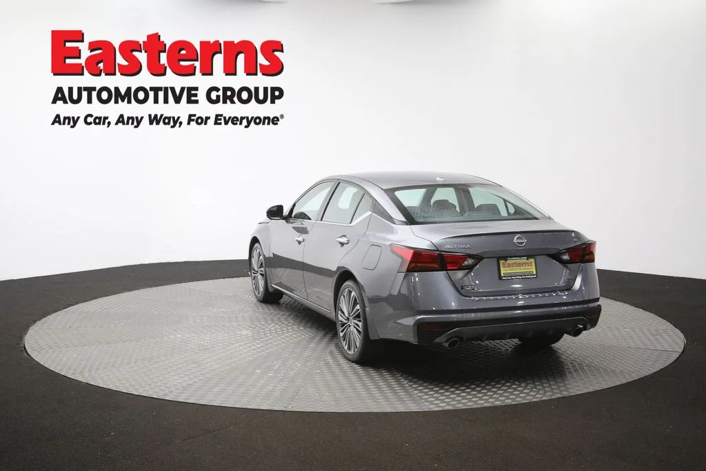 Used 2023 Gray Nissan 2.5 SL image 58