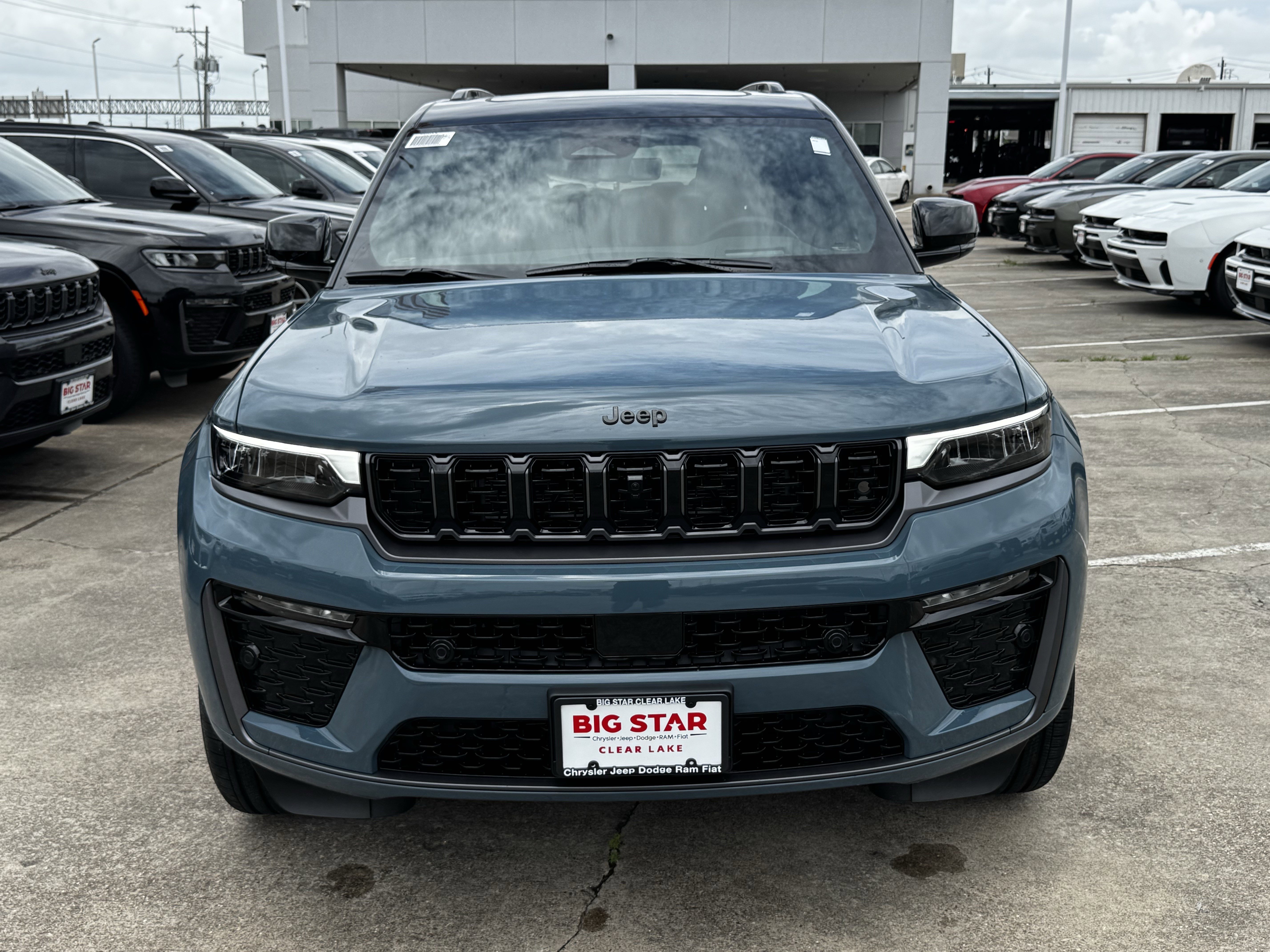 New 2026 Steel Blue Exterior Paint Jeep Summit image 3