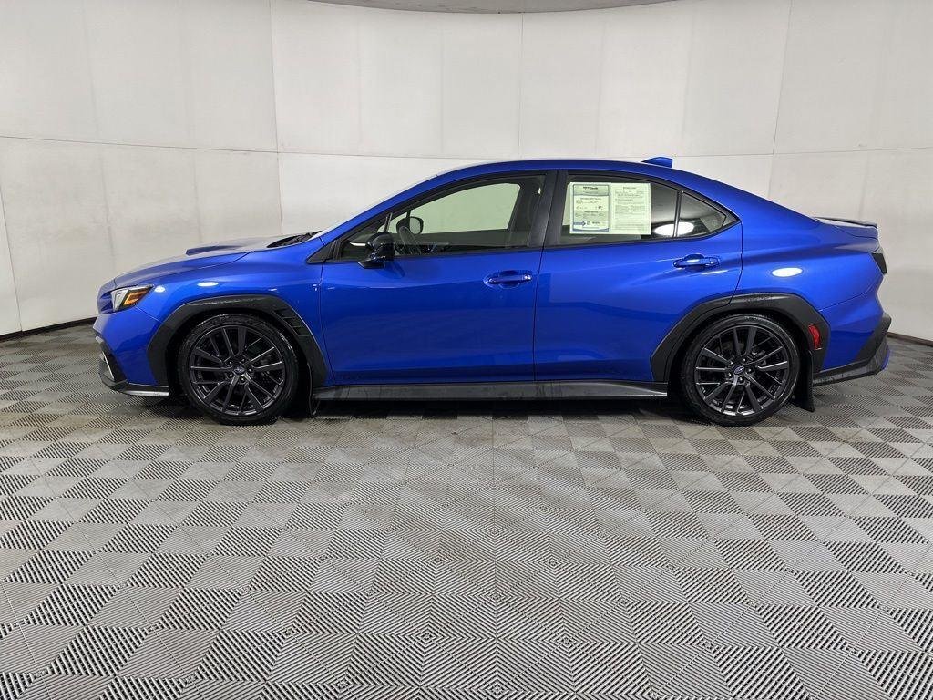 Used 2023 Blue Pearl Subaru Premium image 17