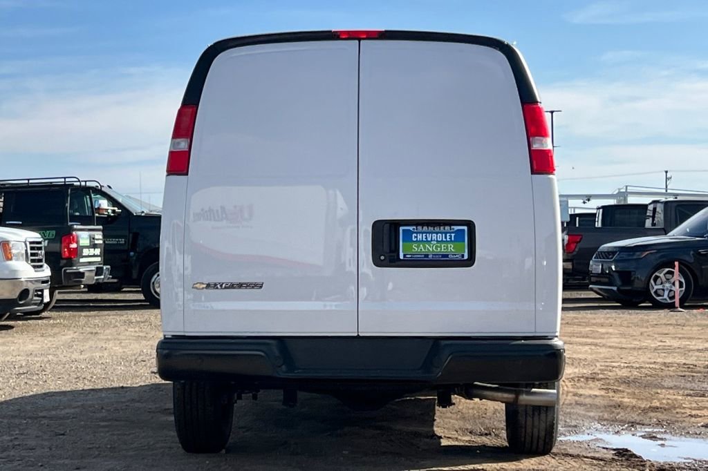 2025 Chevrolet Express Cargo Work Van - Photo 7