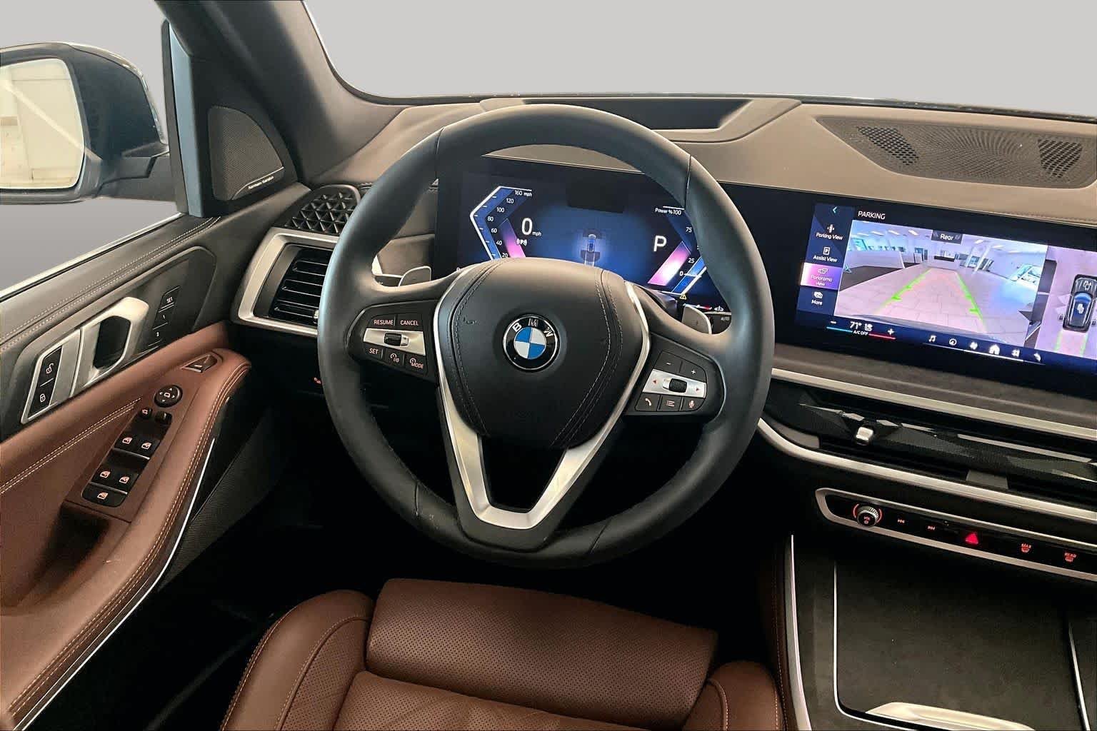 Used 2025 Manhattan Green Metallic BMW sDrive40i image 16