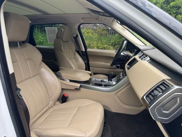 Used 2017 Fuji White Land Rover 3.0L V6 Supercharged HSE image 20