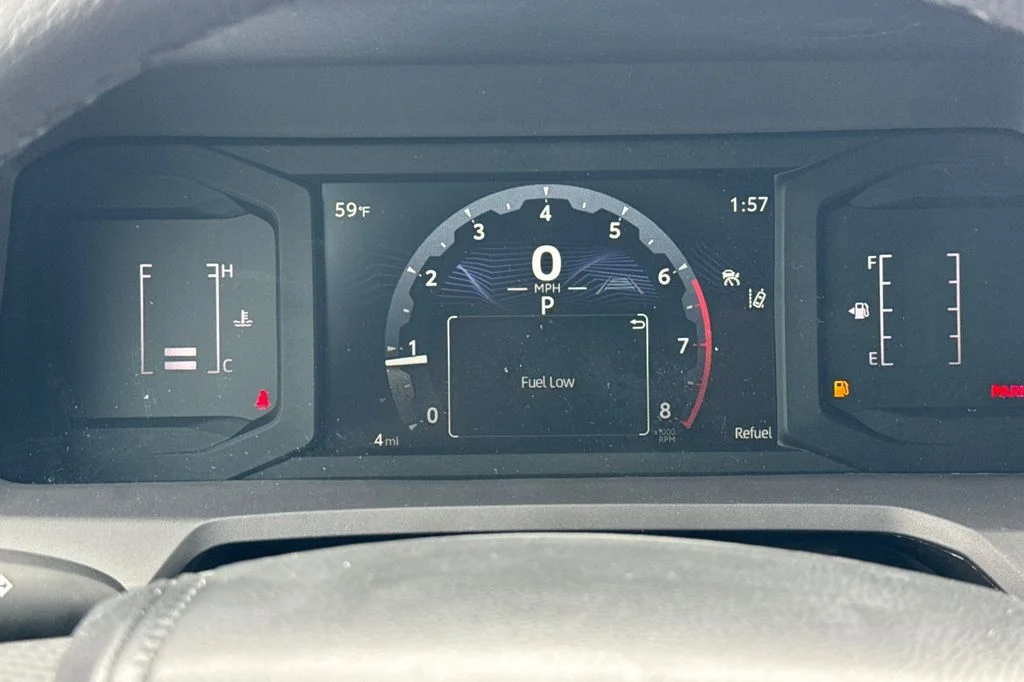 2025 Toyota Tacoma SR5 - Photo 22