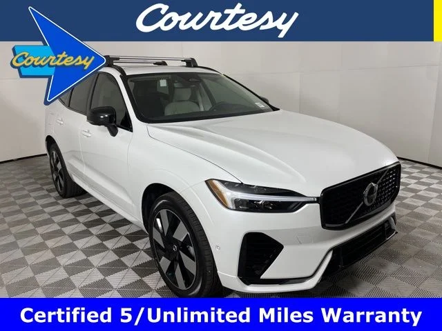 2024 Volvo XC60 T8 Plus Dark Theme AWD's photo