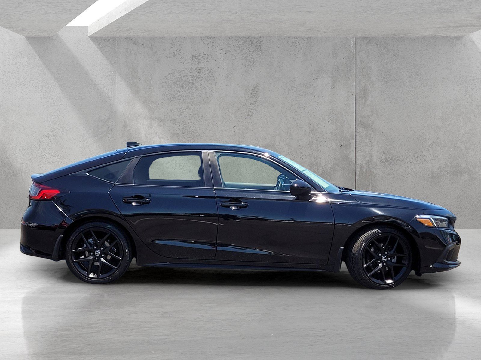 2024 Honda Civic Hatchback Sport - Photo 4