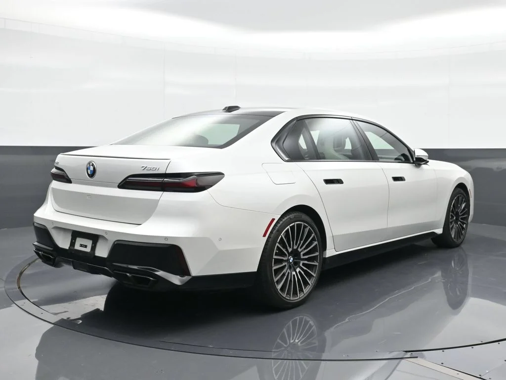 Certified Used 2025 Mineral White Metallic BMW 760i xDrive image 5