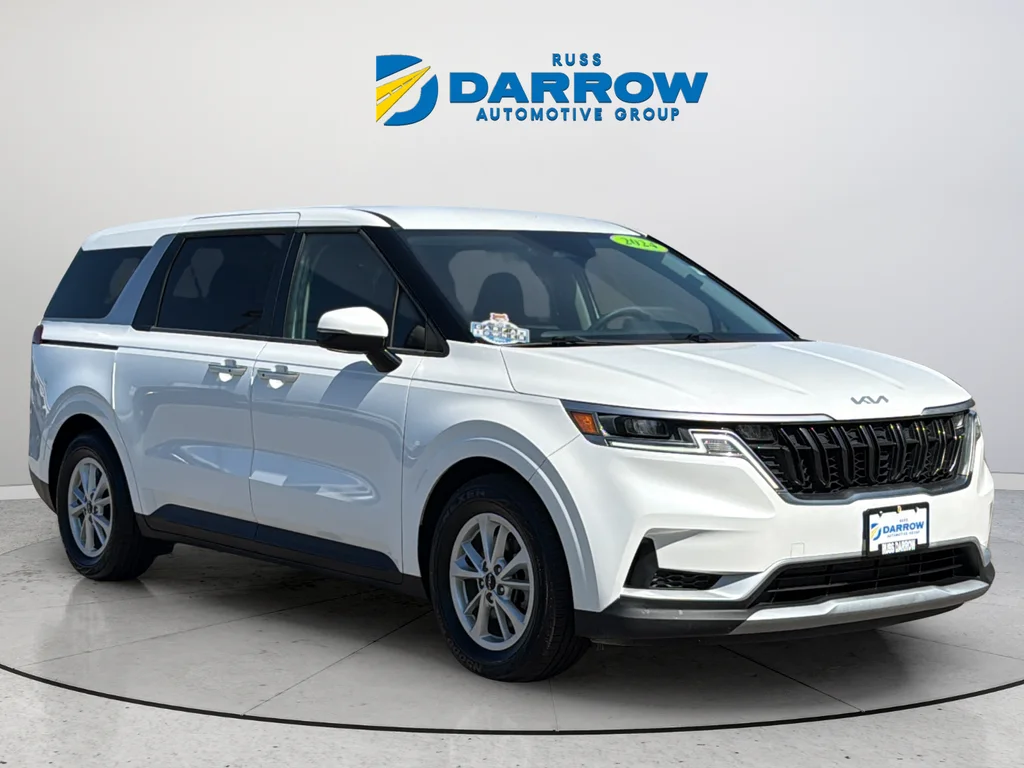 Used 2024 White Kia LX image 7