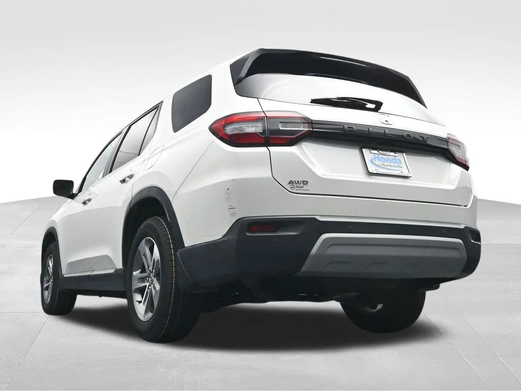 Used 2024 Platinum White Pearl Honda EX-L image 41