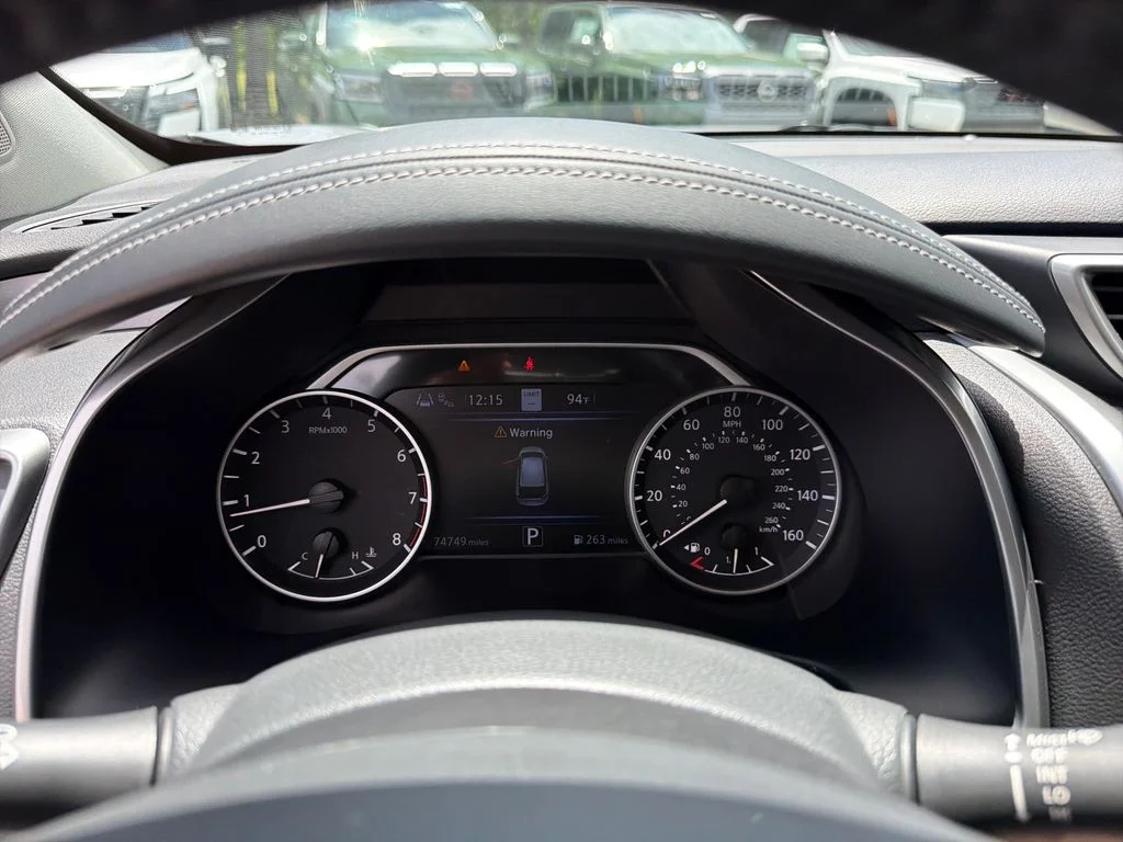 Used 2021 Gray Nissan SL image 24