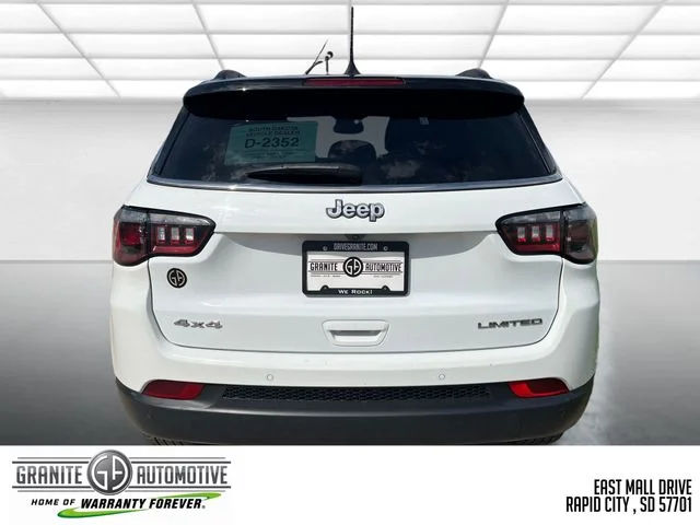 Used 2024 White Jeep Limited image 5