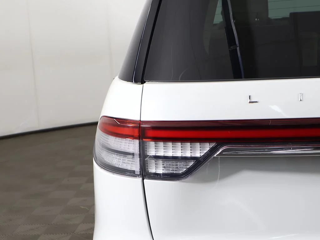 Used 2020 White Metallic Lincoln Black Label image 21