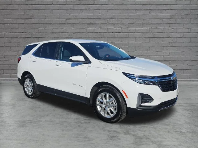 Used 2024 Summit White Chevrolet LT image 7