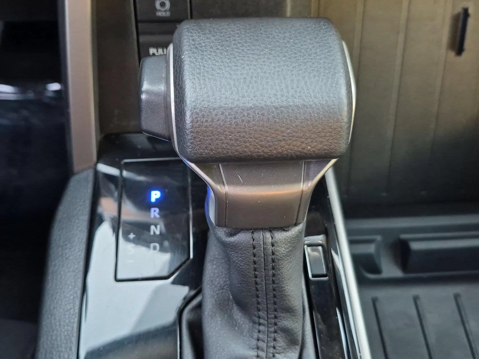 Used 2024 Ice Cap Toyota SR5 image 27
