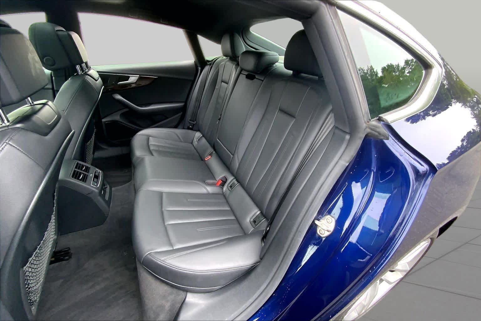 Used 2019 Navarra Blue Metallic Audi Premium Plus image 20