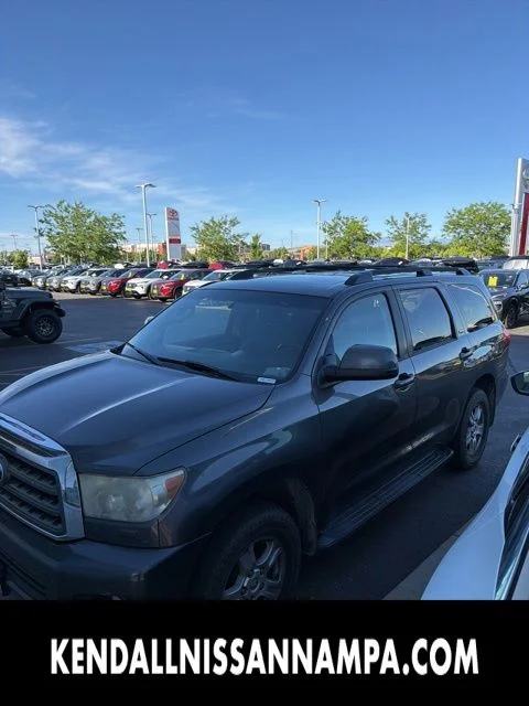 2016 Toyota Sequoia 5.7 Auto 4WD SR5's photo