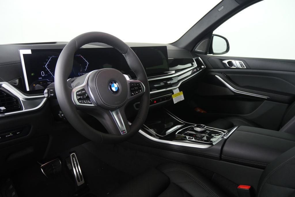 Used 2026 Carbon Black Metallic BMW sDrive40i image 13