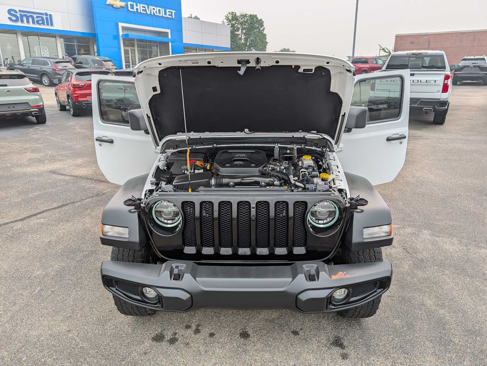 Used 2022 Bright White Clearcoat Jeep Unlimited Willys image 13