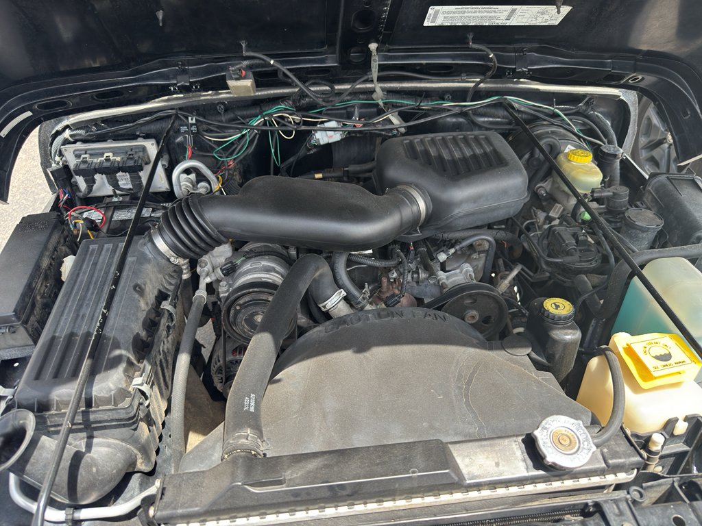 Used 2001 Black Jeep SE image 22