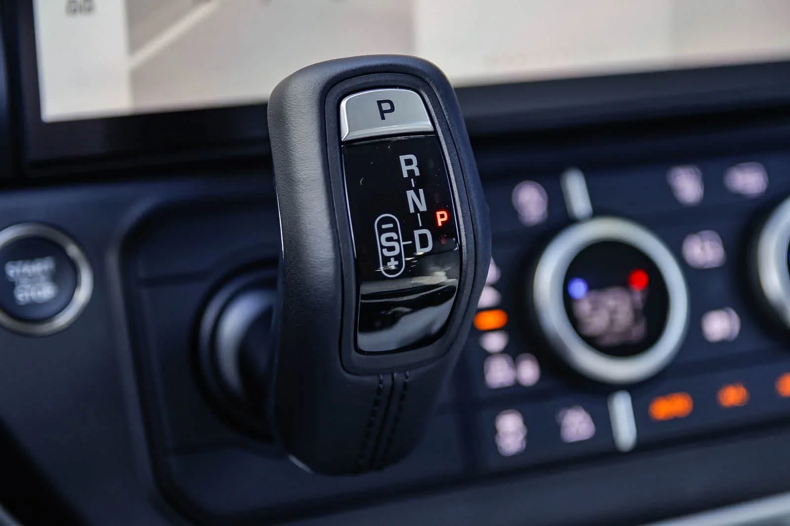 2026 Land Rover Defender X-Dynamic SE - Photo 24