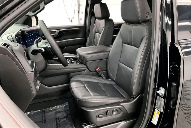 Used 2025 Black Chevrolet RST image 22