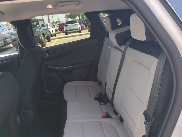 New 2026 Oxford White Ford Active® image 14