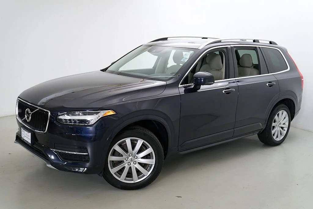 Used 2016 Blue Volvo T6 Momentum image 3