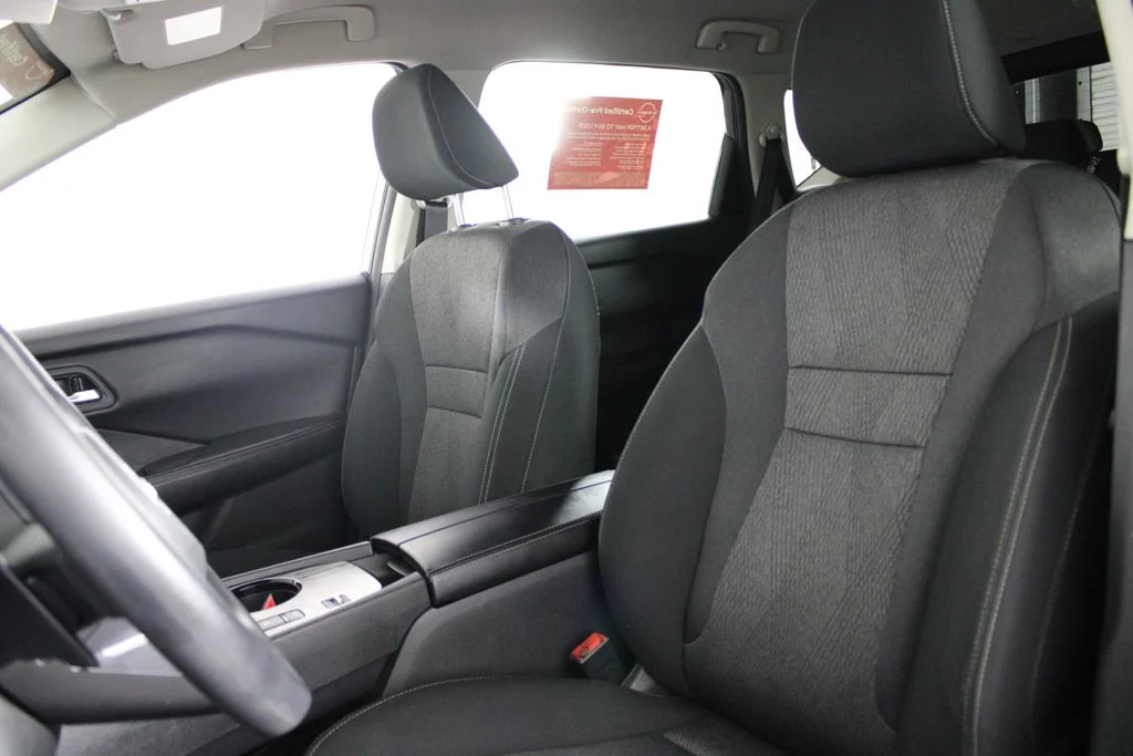 2024 Nissan Rogue SV - Photo 20