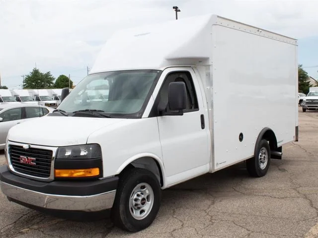 2025 GMC Savana 3500 139" WB's photo