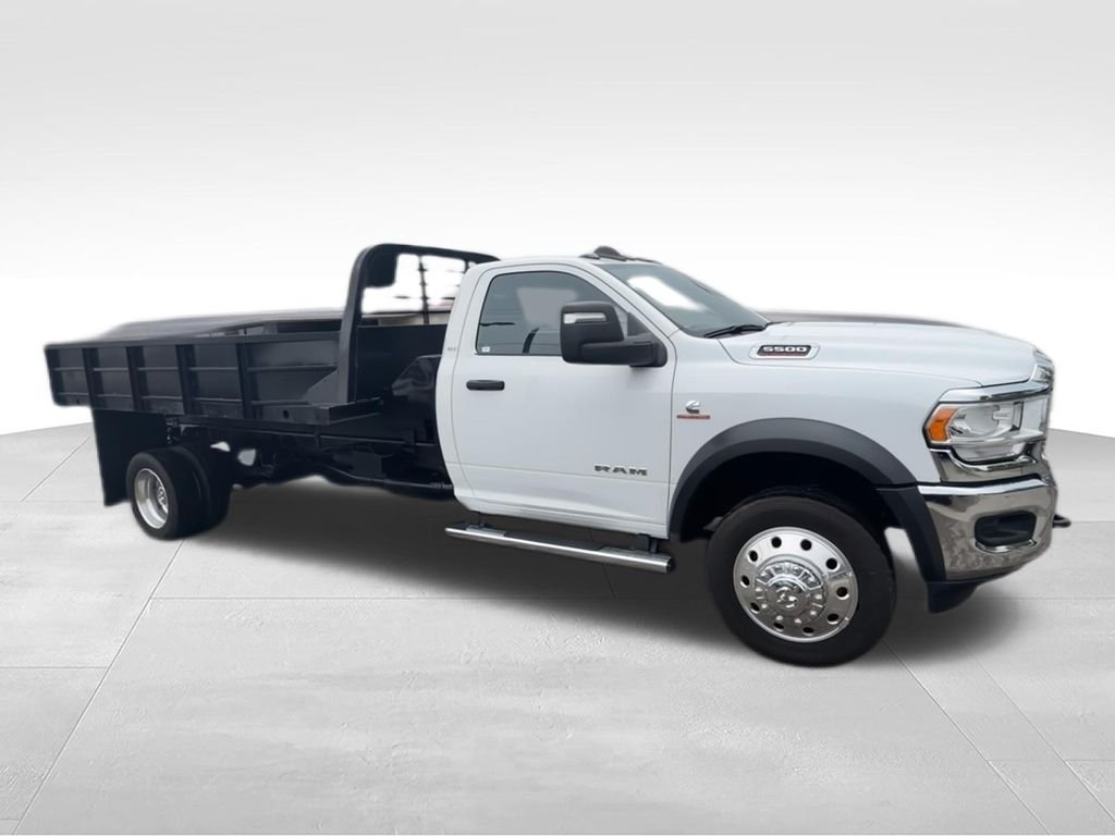 Used 2024 White Ram SLT image 3