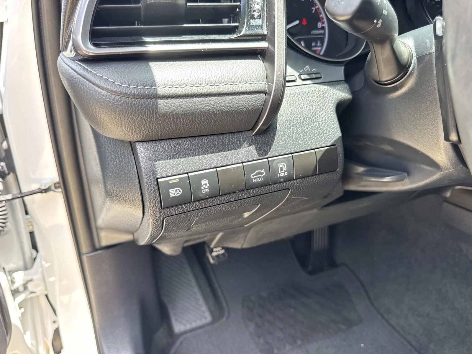 Used 2023 Ice Cap Toyota SE Nightshade image 20