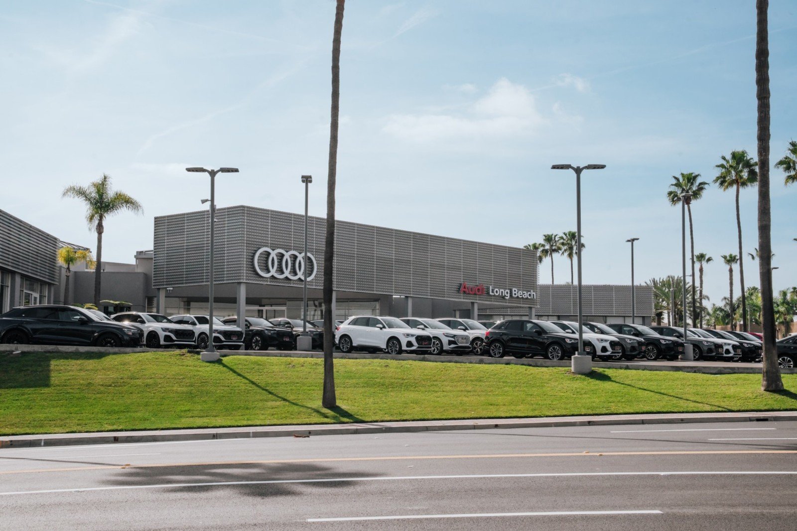 Used 2024 Pebble Gray Audi Premium image 29