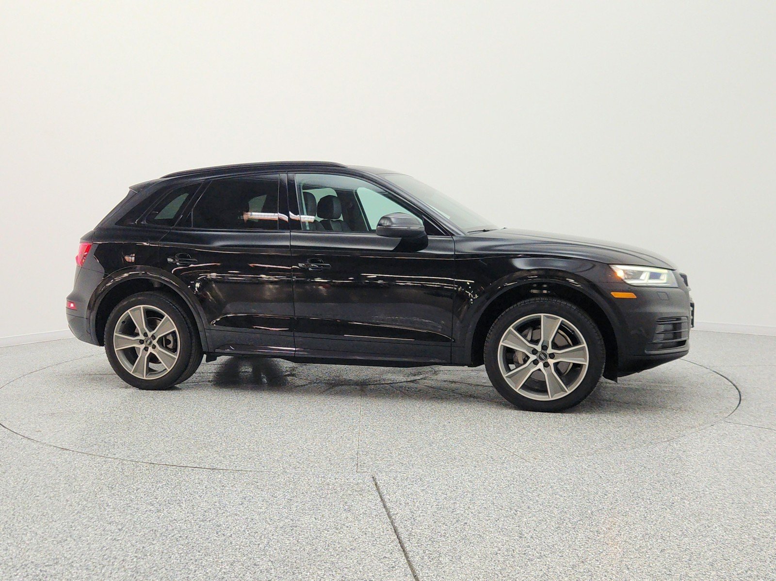 Used 2019 Mythos Black Metallic Audi Premium Plus 45 TFSI quattro image 4