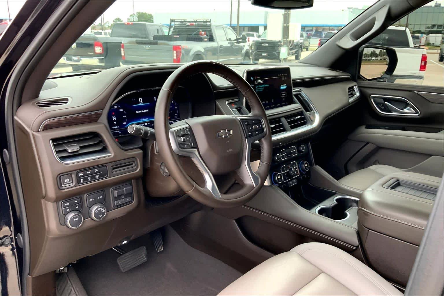 Used 2023 Midnight Blue Metallic Chevrolet Z71 image 17
