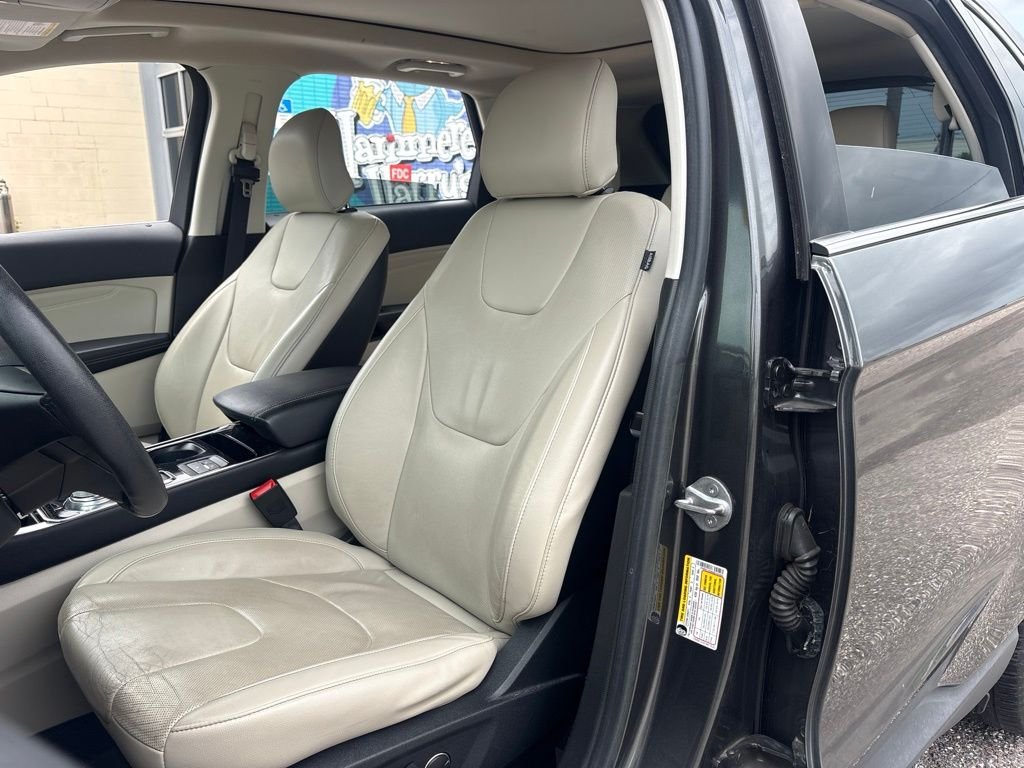 2019 Ford Edge Titanium - Photo 9