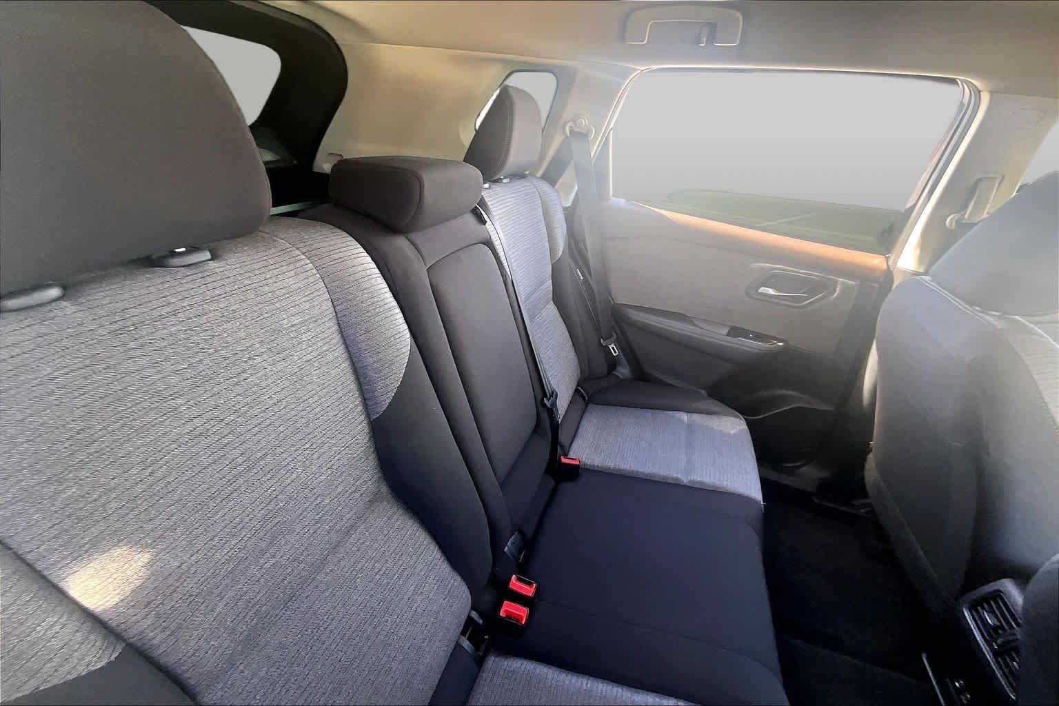 Used 2023 Super Black Nissan SV image 18