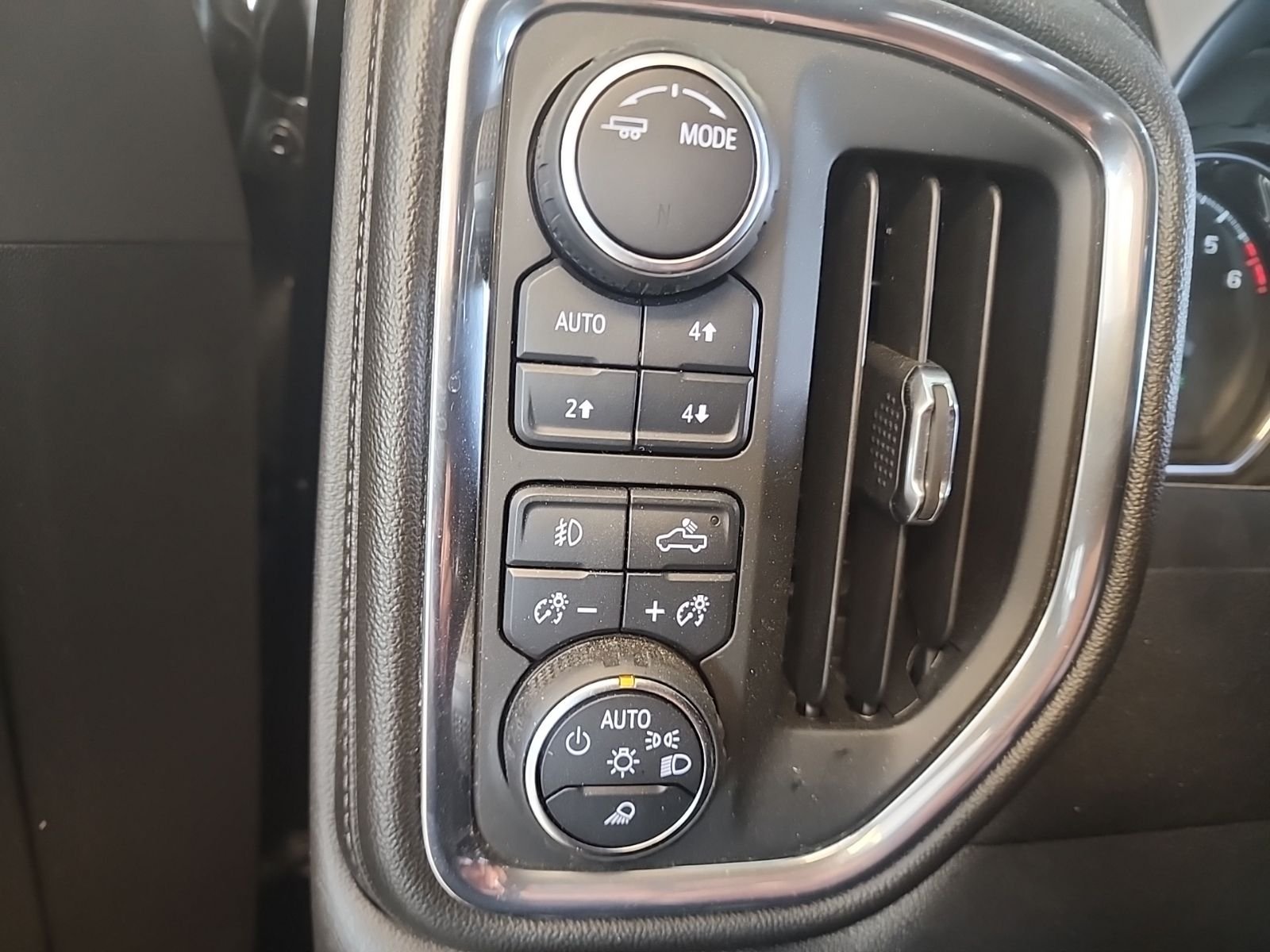 Certified Used 2020 Black Chevrolet LT Trail Boss image 23