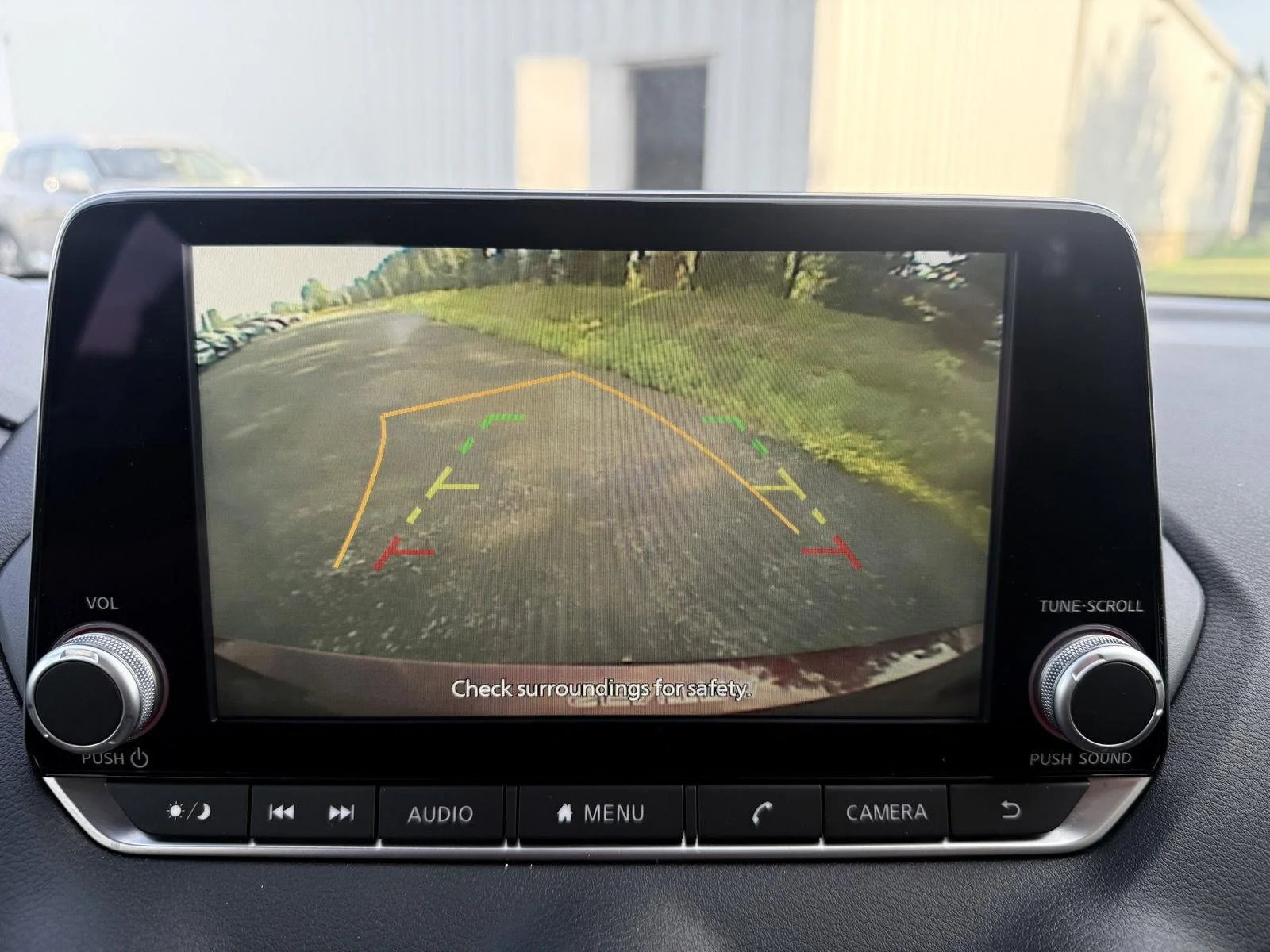 Used 2023 Rosewood Metallic Nissan SV image 4