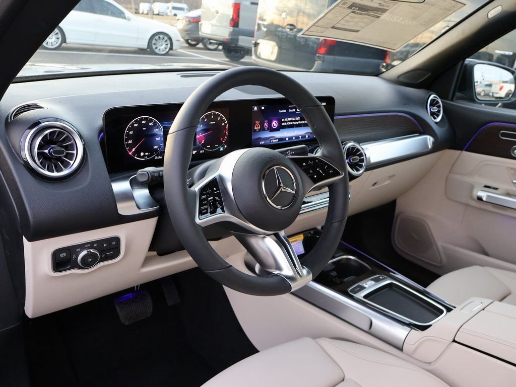 New 2026 Night Black Mercedes-Benz GLB 250 image 19