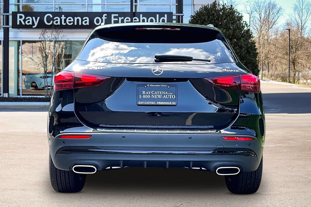 New 2026 Night Black Mercedes-Benz GLA 250 image 18