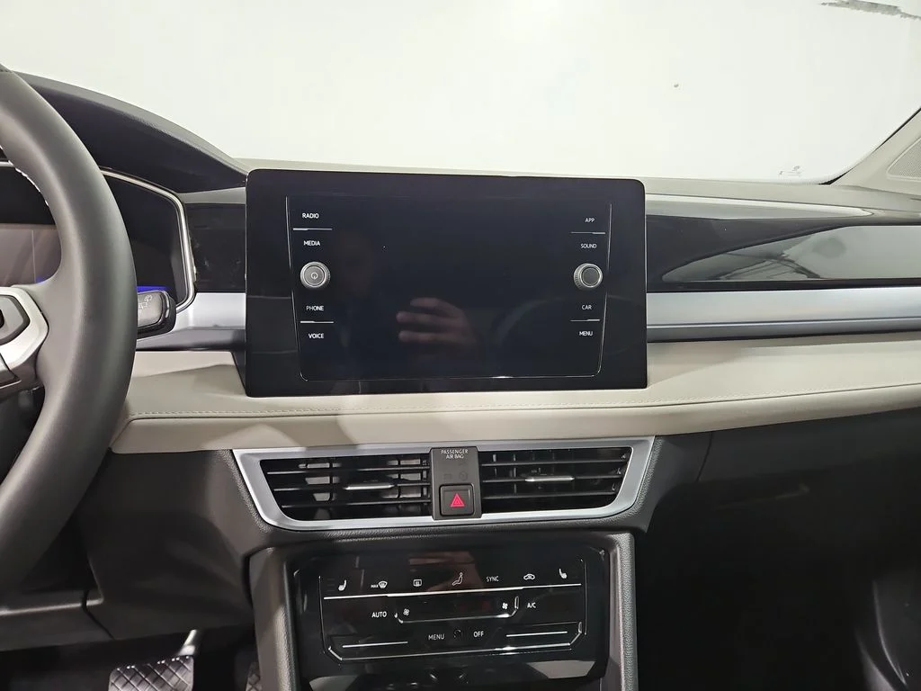 2026 Volkswagen Taos SE - Photo 18