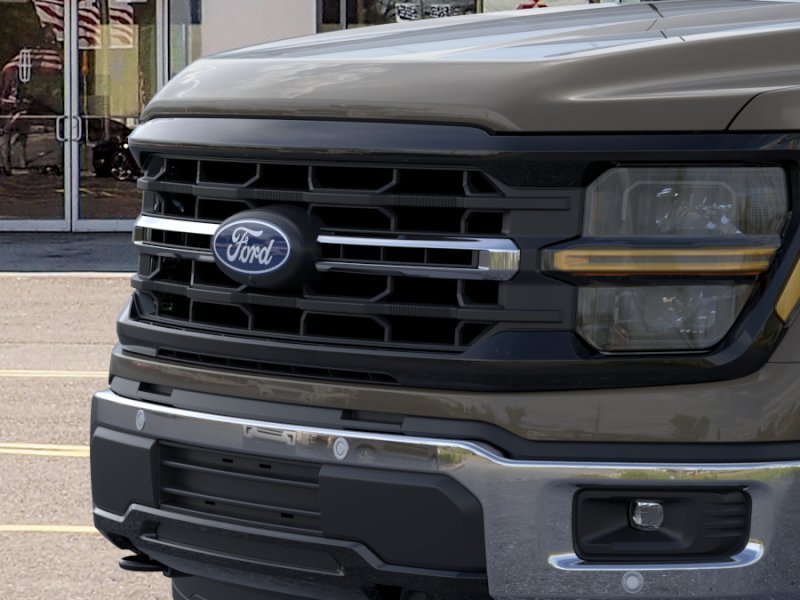 New 2026 Marsh Gray Ford XLT image 17