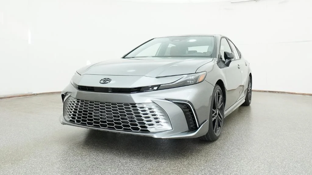 New 2026 Heavy Metal with Midnight Black Metallic roof Toyota XSE image 10