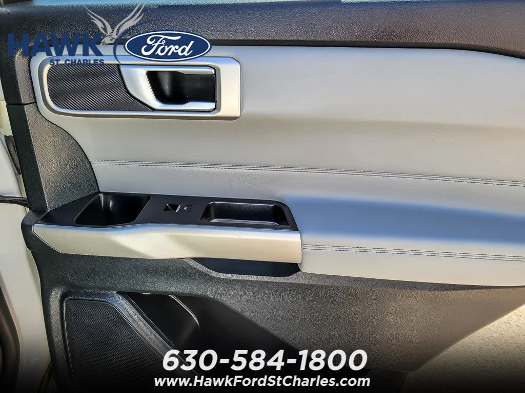 Certified Used 2023 White Metallic Ford XLT image 23