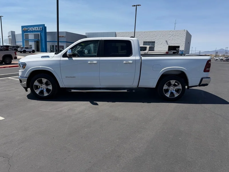 Used 2022 Bright White Clea Ram Laramie image 6