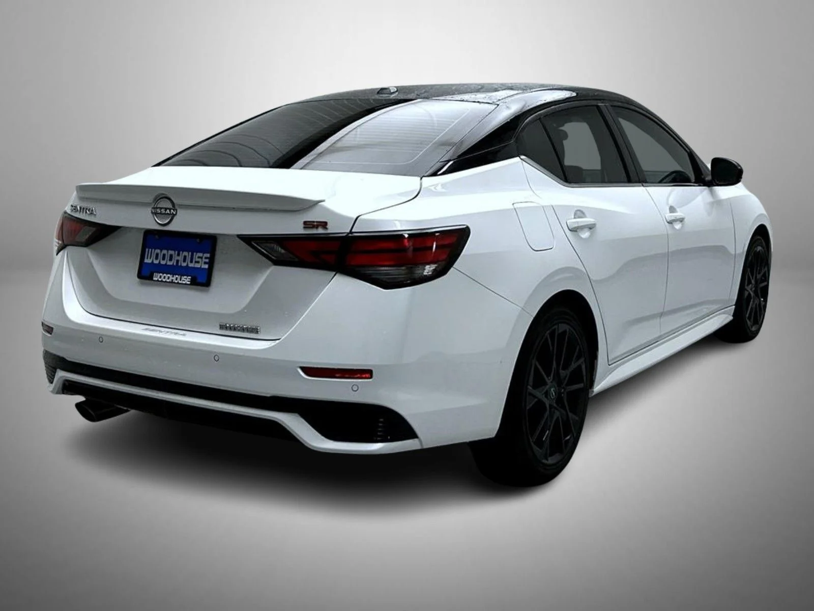 Used 2024 White Nissan SR image 5