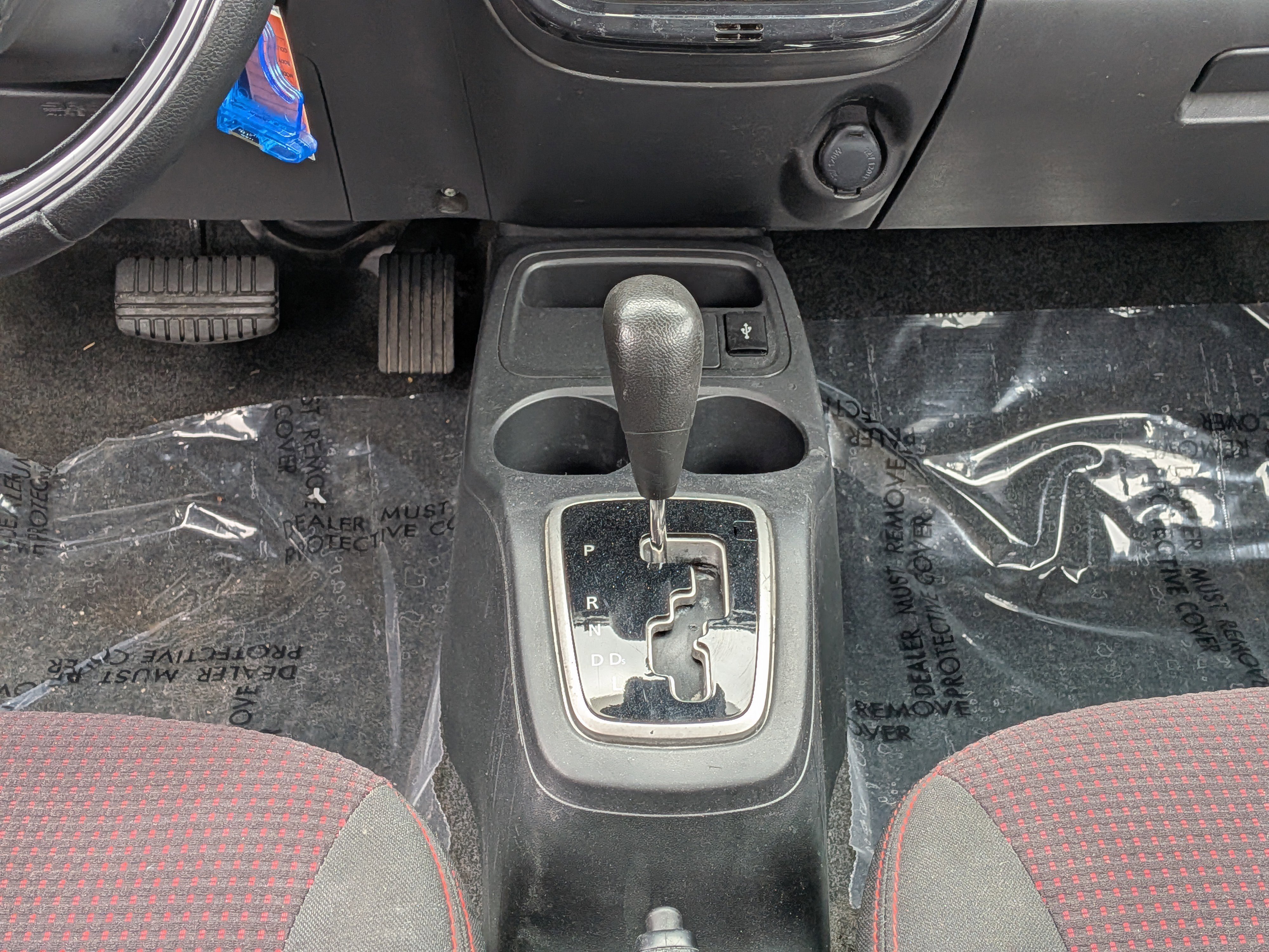 Used 2021 White Diamond Mitsubishi Carbonite Edition image 19